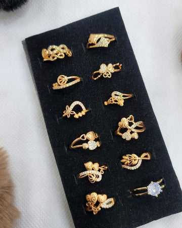 β¨ Golden Rings β High Quality with 6-Month Color Warranty