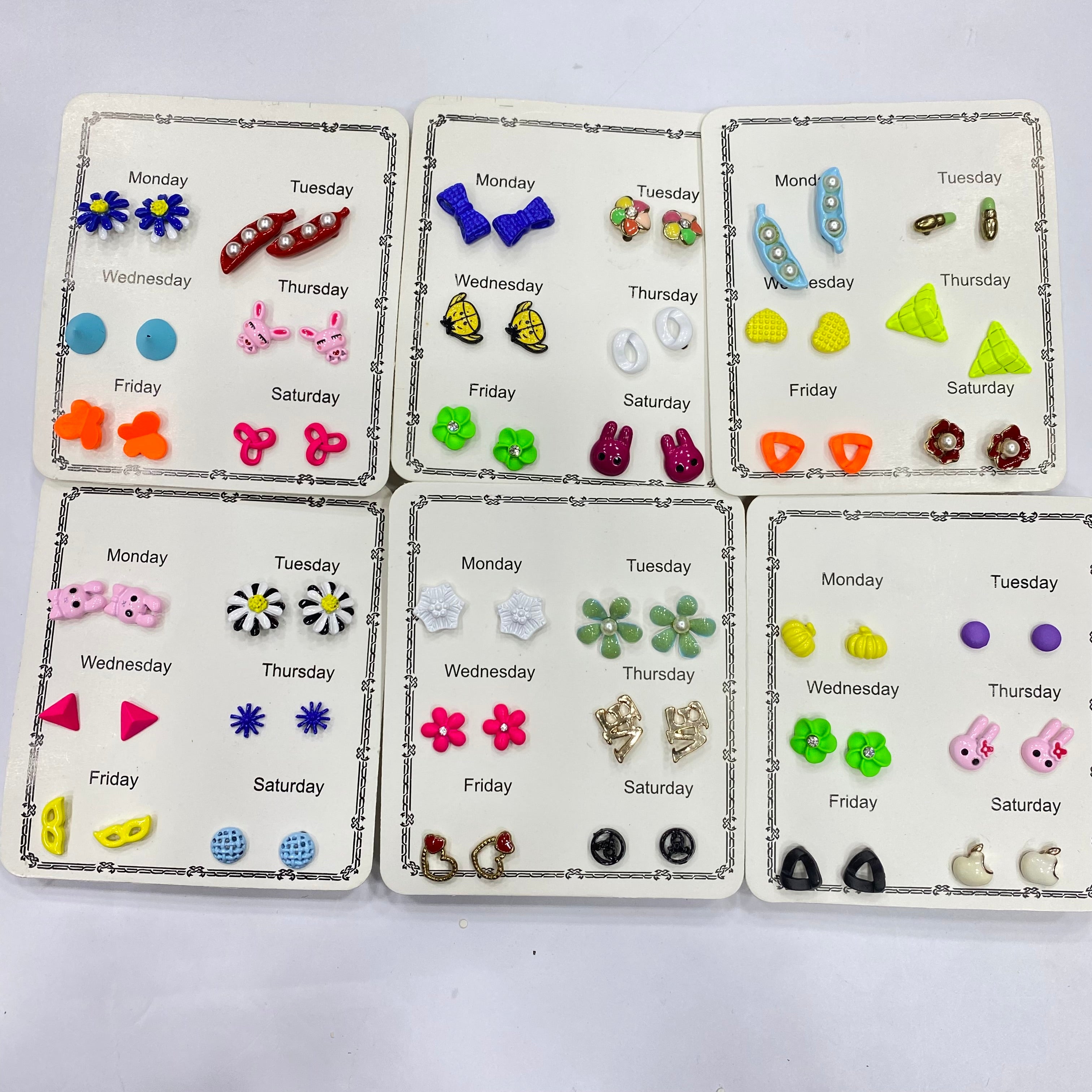 ✨ Metal Studs Card – Single Card (6 Tops) | Pack of 12 | Mix Designs