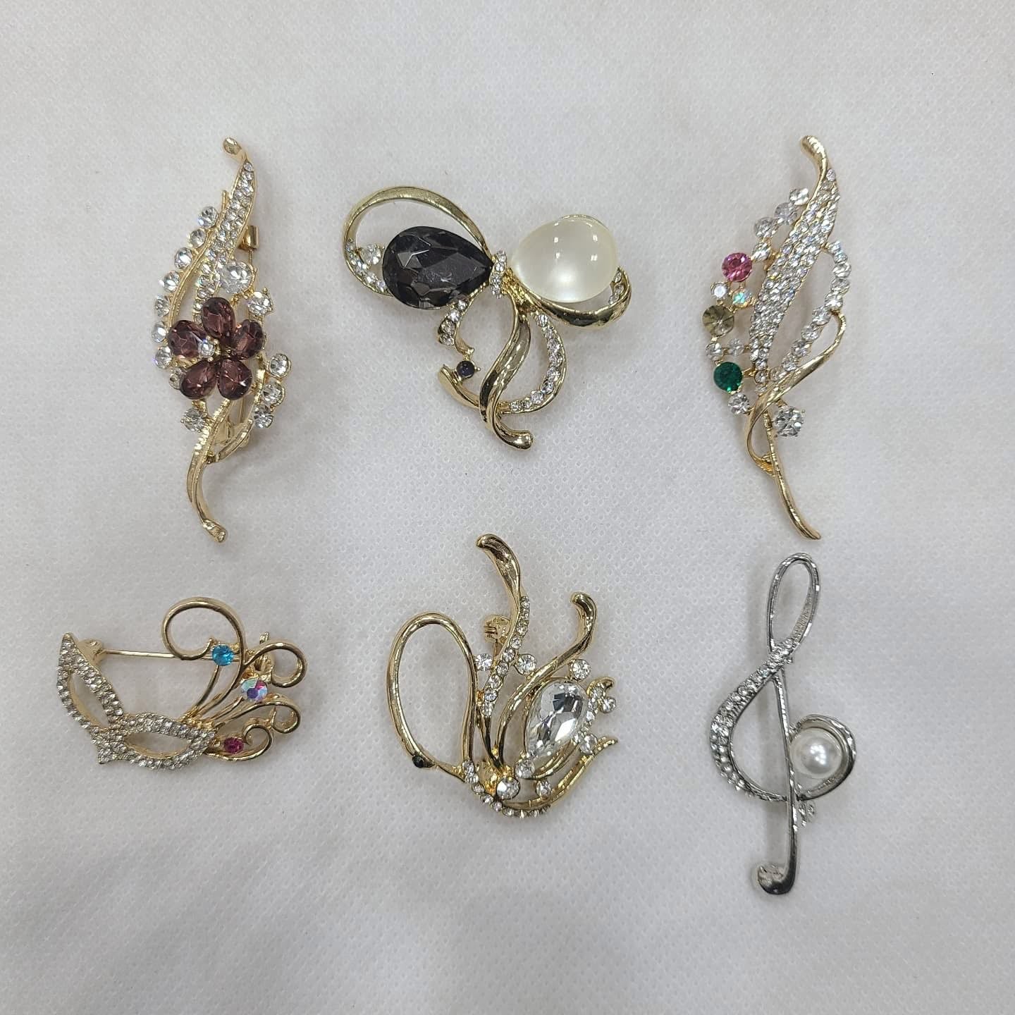Wholesale Scarf Pins – Metal Imported Quality (Pack of 12, Mix Designs)