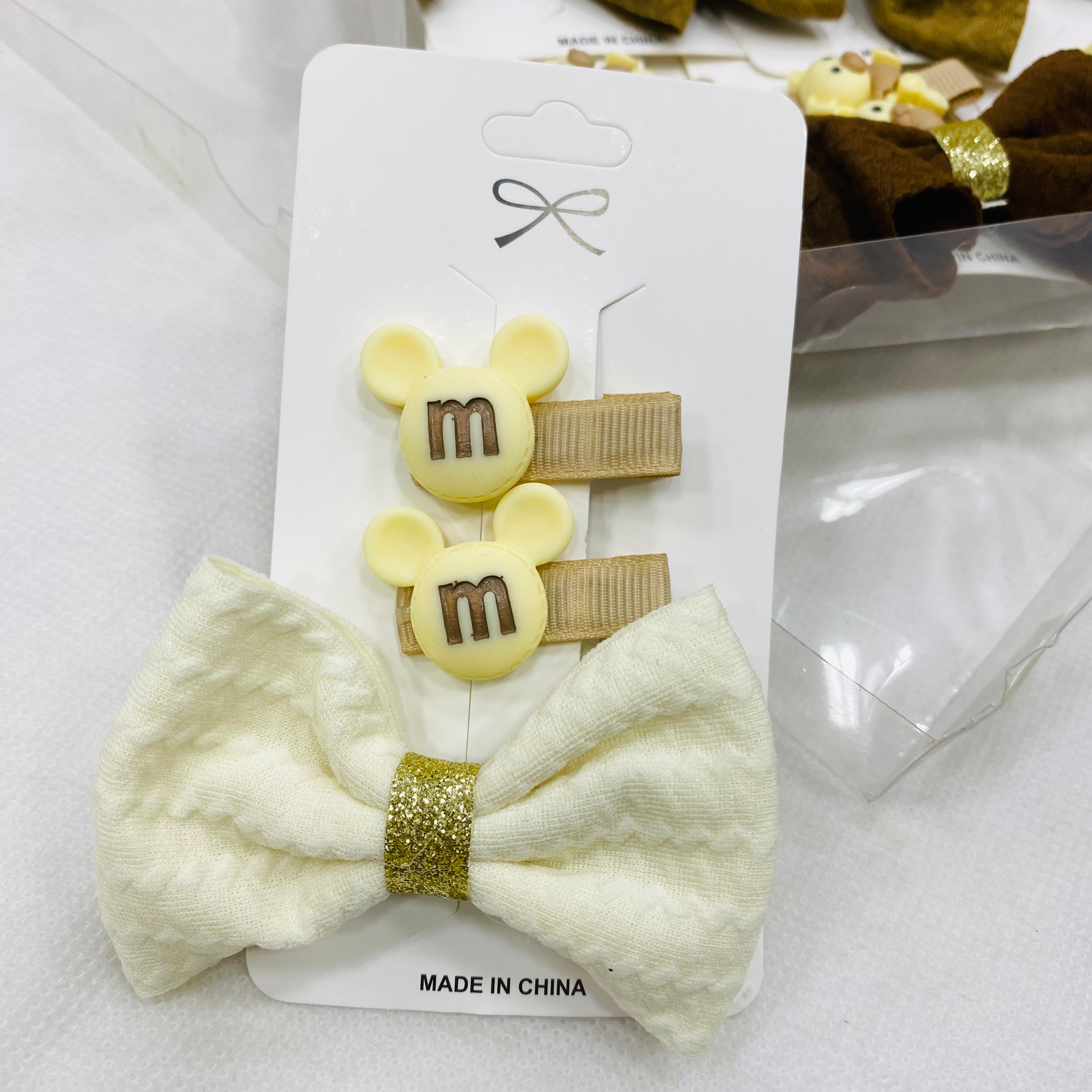 ✨ Imported Hair Clip Box – Pack of 12 Cards | Mix Designs & Colors | Wholesale Deal