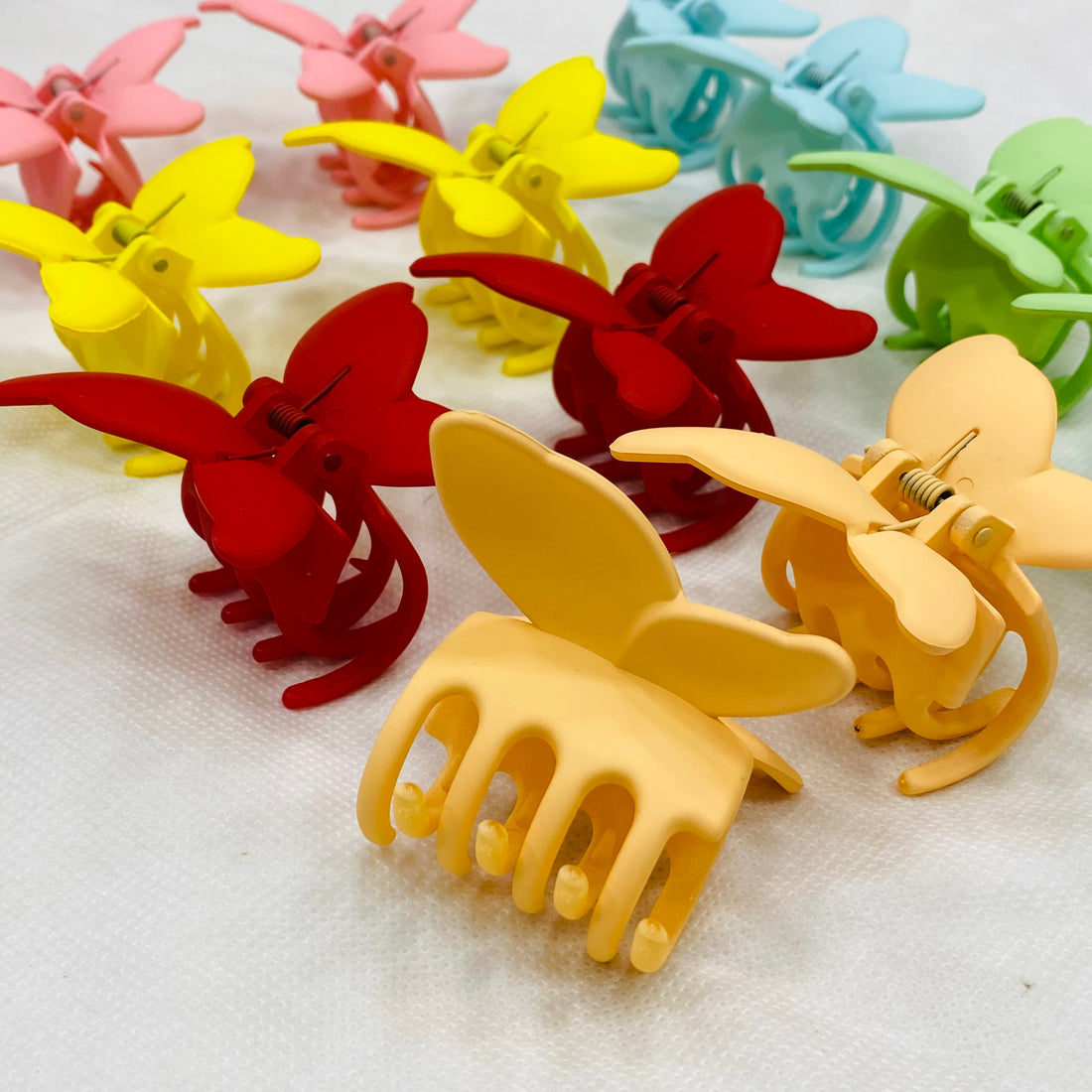 🦋Butterfly Hair Clips – Mix Colors | Wholesale Pack of 12