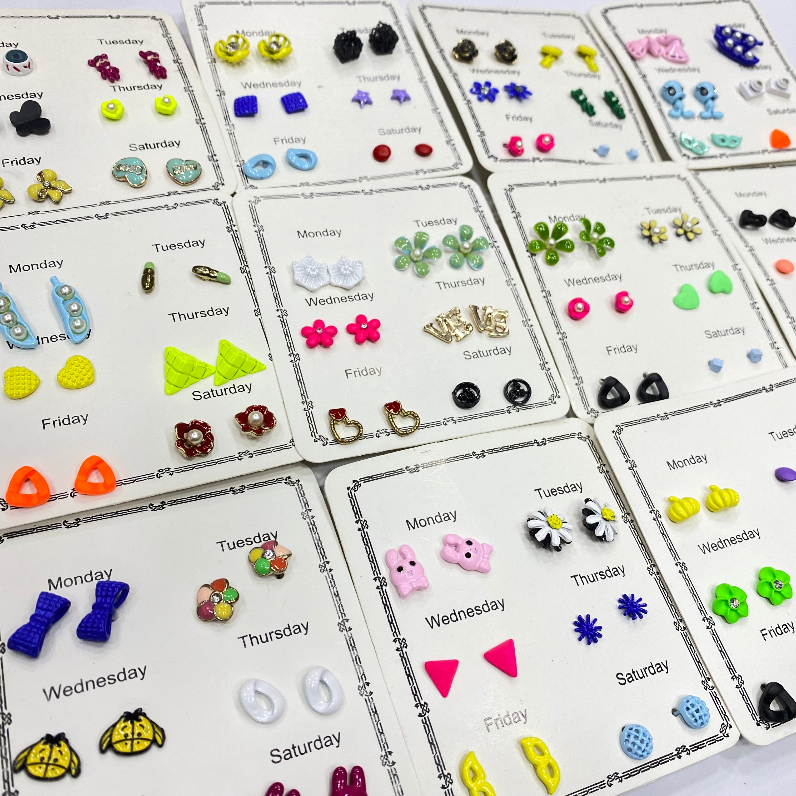 ✨ Metal Studs Card – Single Card (6 Tops) | Pack of 12 | Mix Designs