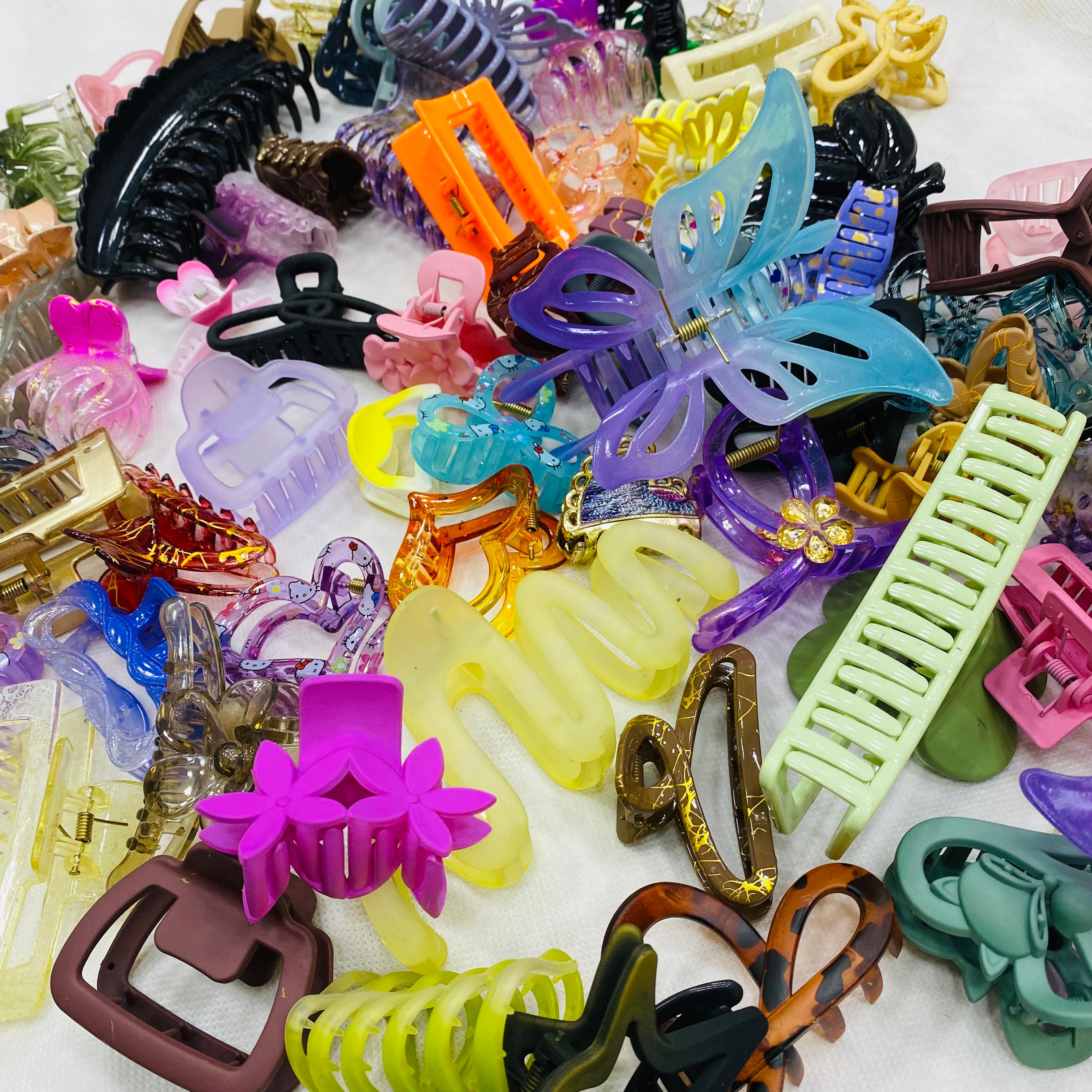 ✨ Imported China Catchers – Wholesale 1Kg Deal
 (Includes 75 Pieces Mix Sizes) 📦