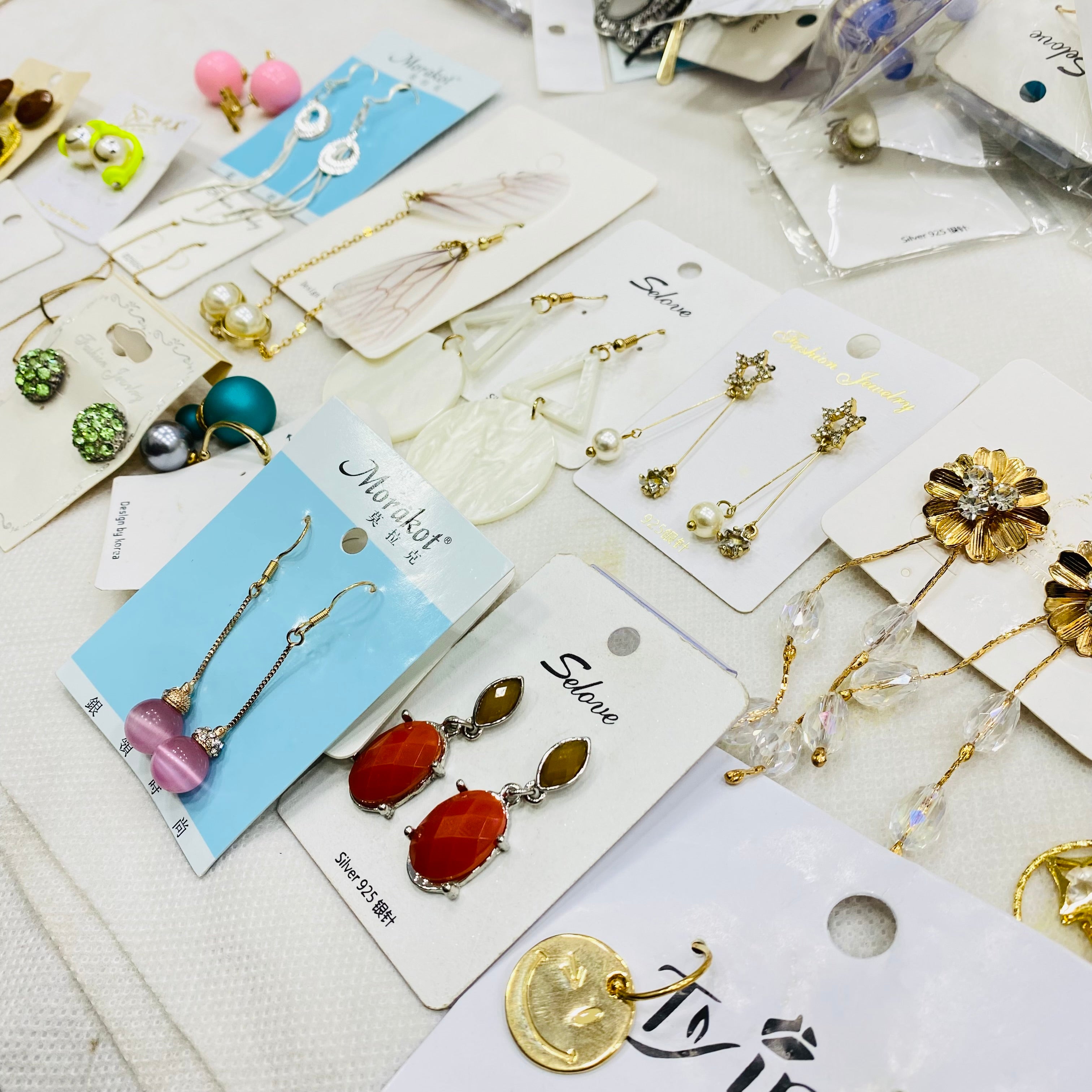 ✨ Imported Korean Earrings – 1Kg Box | 120 Mix Designs 💎